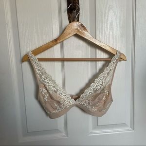 Soma Lace bra NWOT Size 36